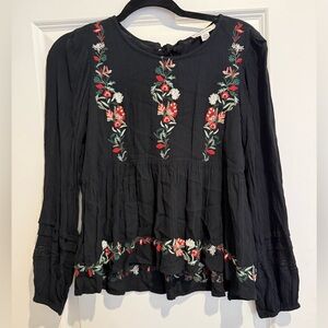 American Eagle Stitched Top